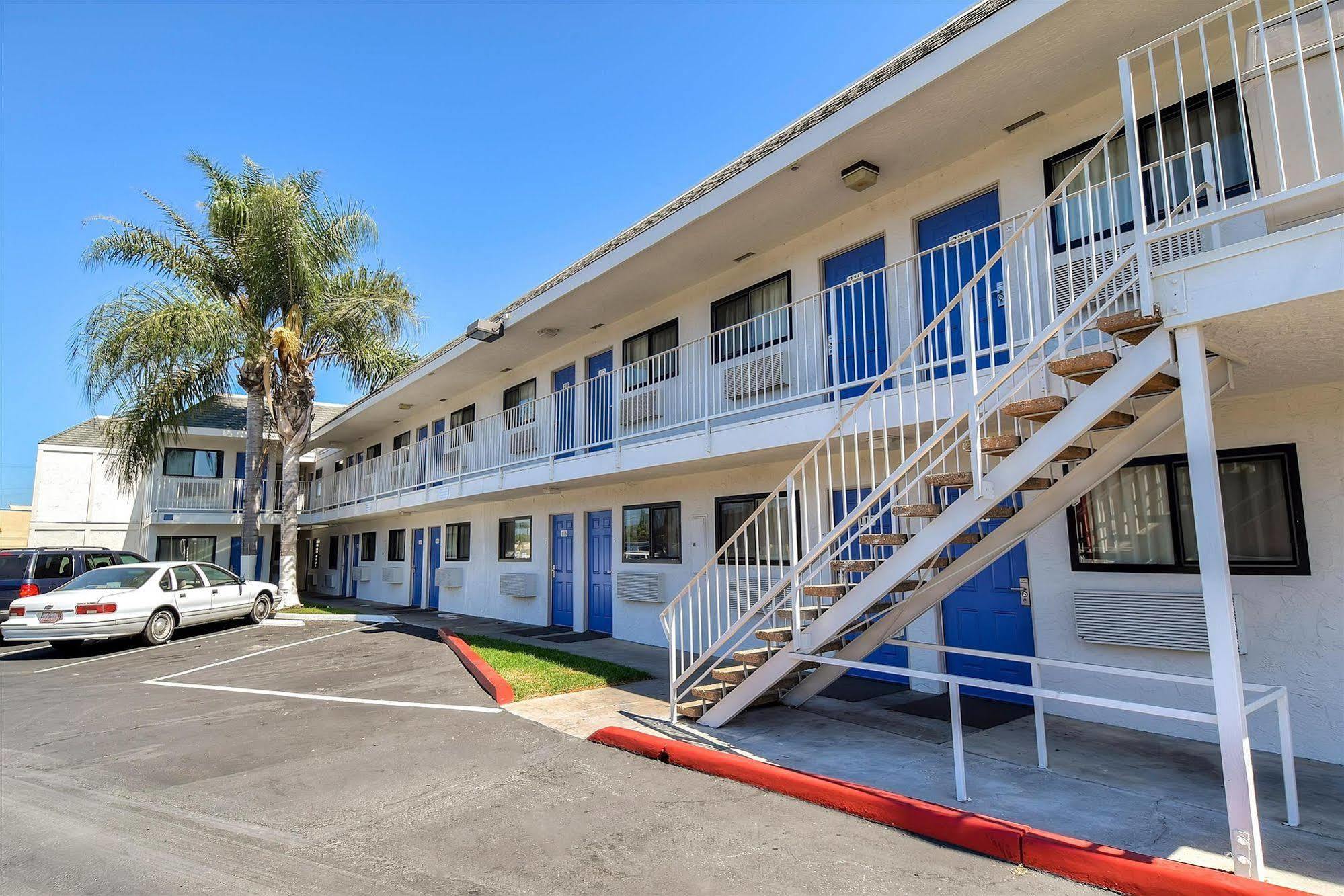 Motel 6-Harbor City, Ca - Los Angeles Carson Kültér fotó