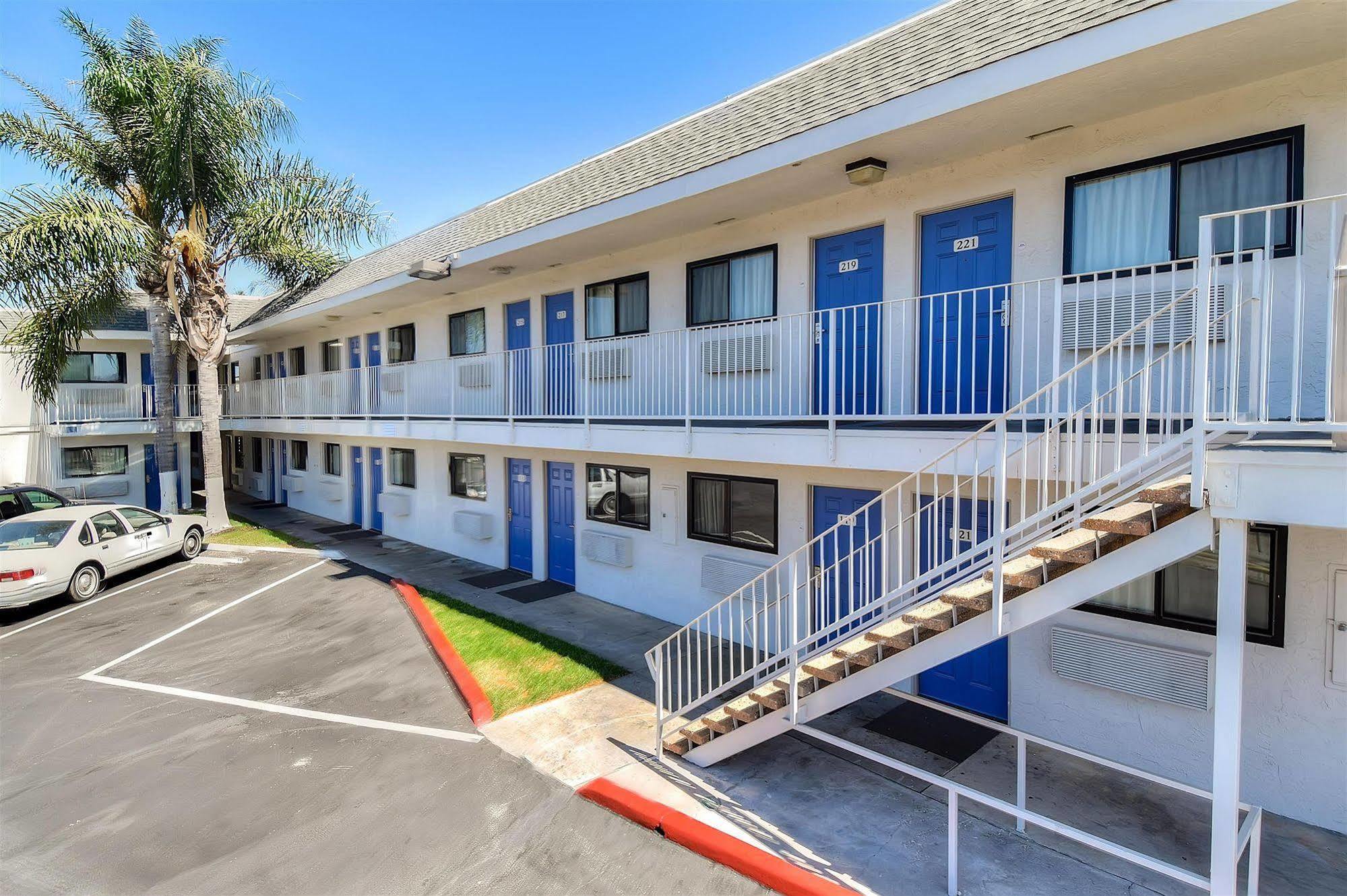 Motel 6-Harbor City, Ca - Los Angeles Carson Kültér fotó