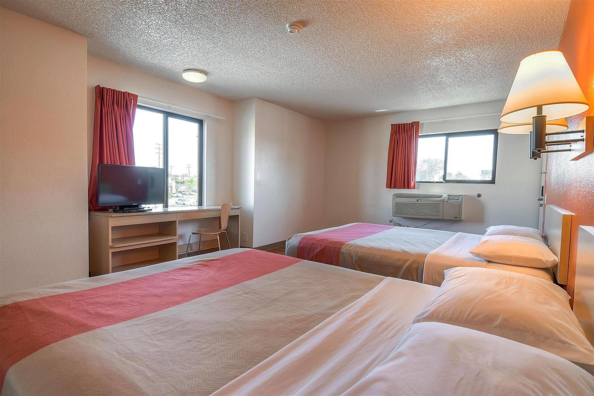 Motel 6-Harbor City, Ca - Los Angeles Carson Kültér fotó