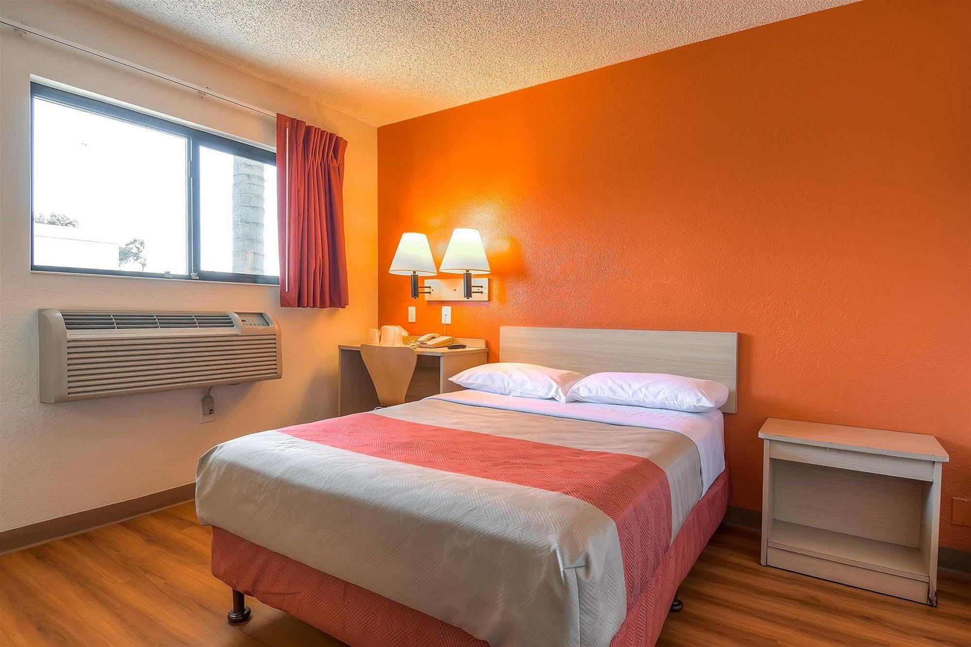 Motel 6-Harbor City, Ca - Los Angeles Carson Kültér fotó