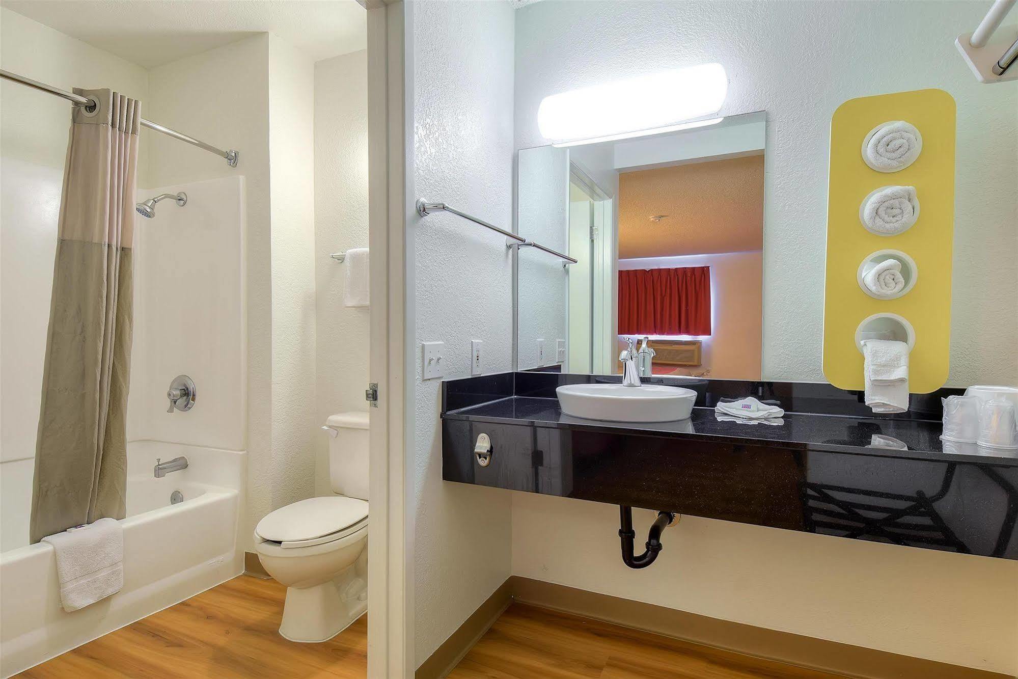 Motel 6-Harbor City, Ca - Los Angeles Carson Kültér fotó