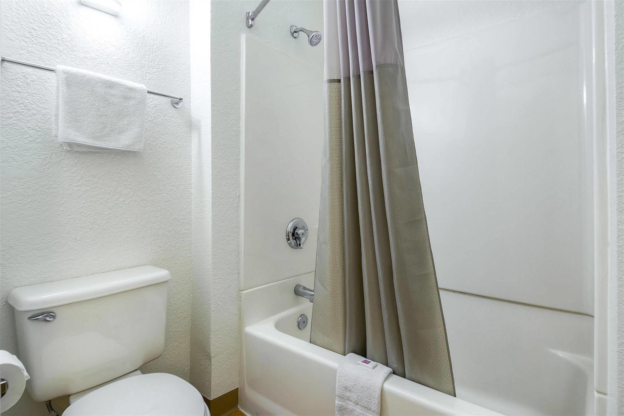 Motel 6-Harbor City, Ca - Los Angeles Carson Kültér fotó