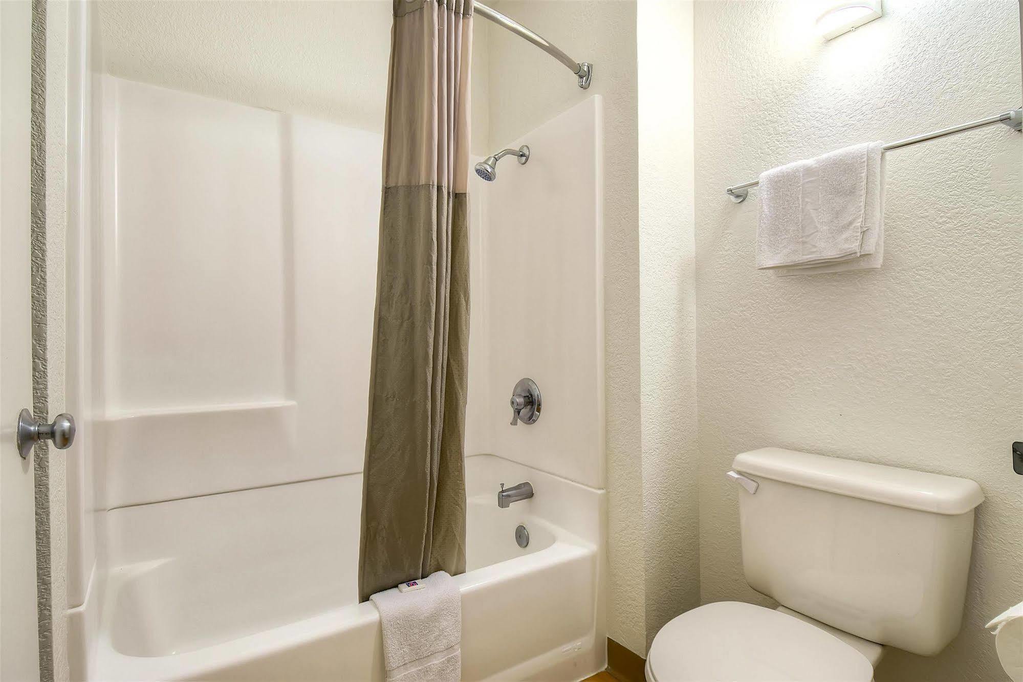 Motel 6-Harbor City, Ca - Los Angeles Carson Kültér fotó